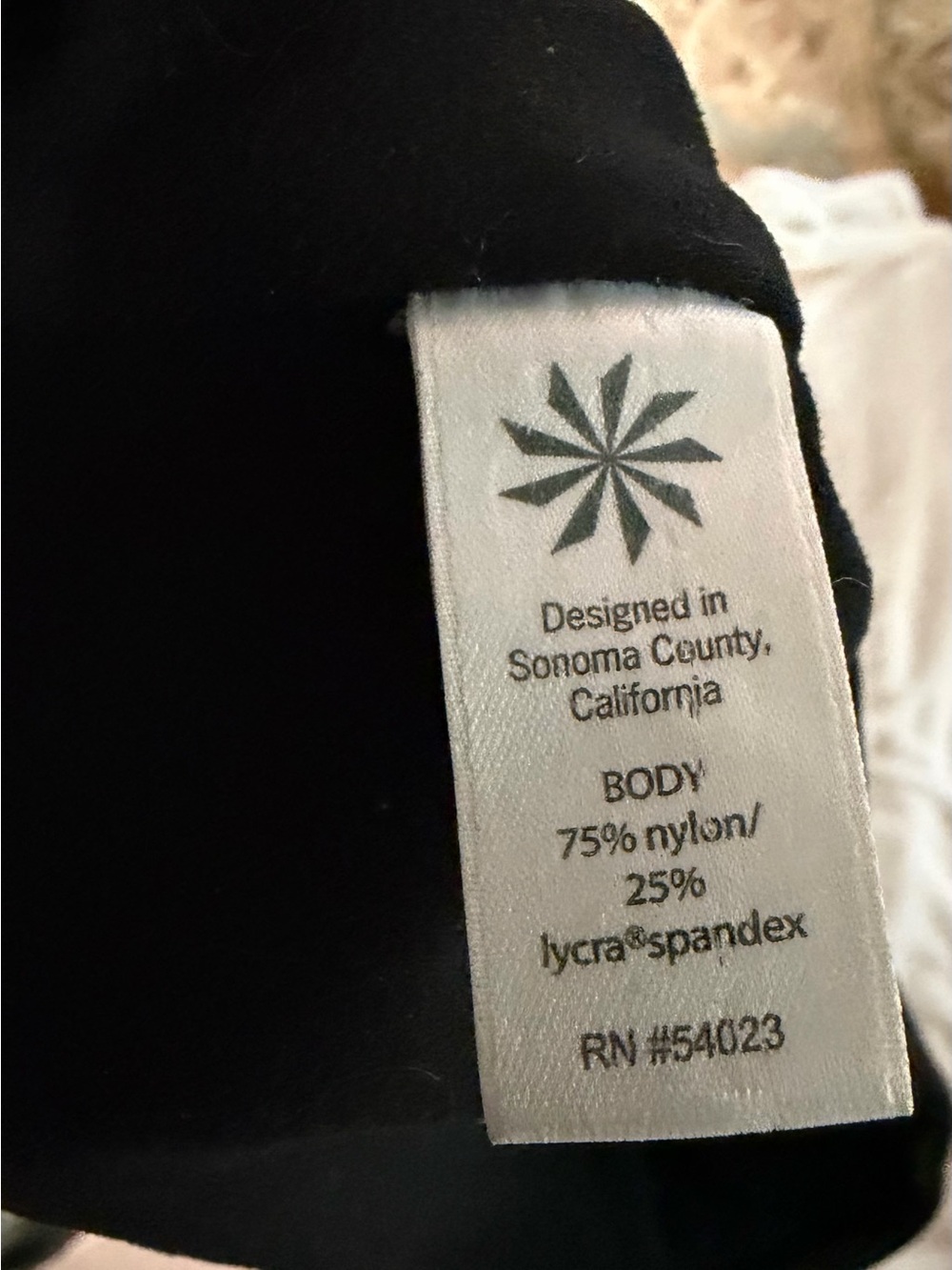Athleta Black leggings Logo Tag - Picture 2 of 6
